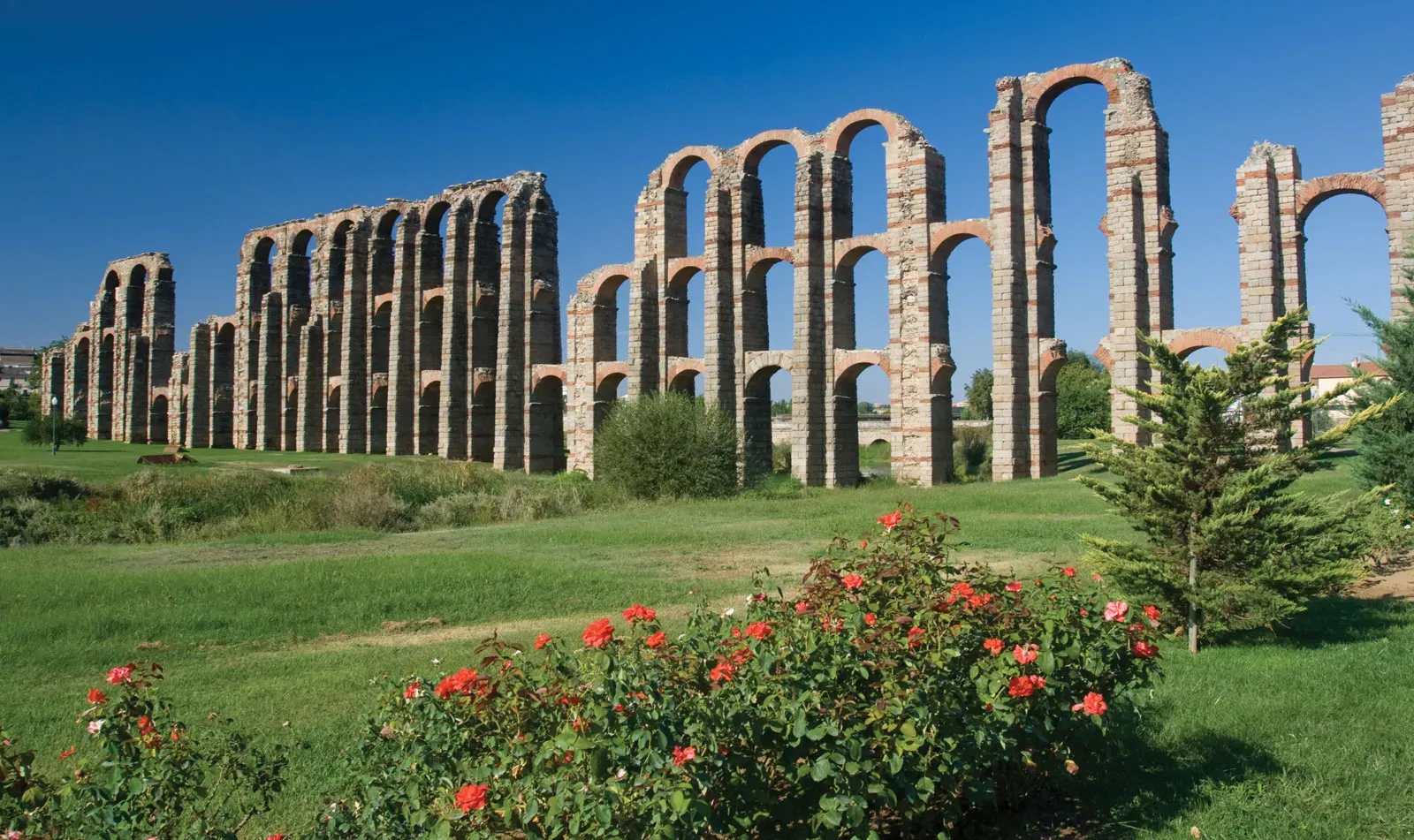 Aqueduto dos Milagres e arredores